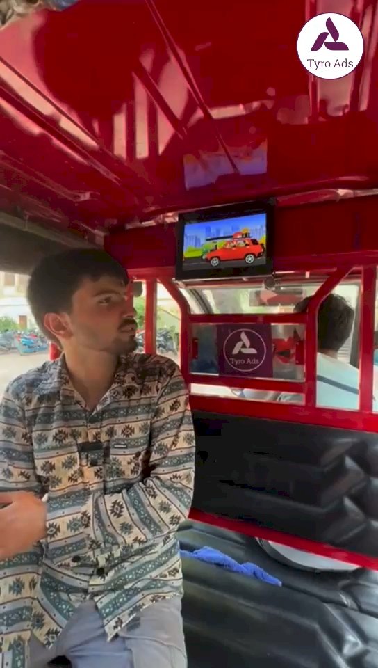 Two College Girls from Gwalior Are Transforming Street Advertising with Tyro Ads